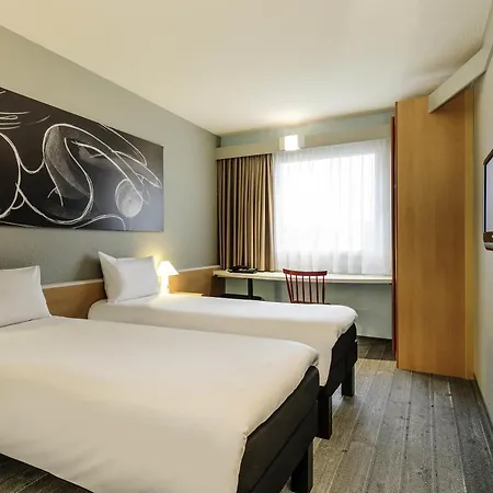 Ξενοδοχείο Ibis 3*