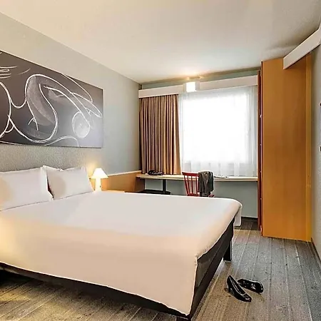 Ibis 호텔 3*