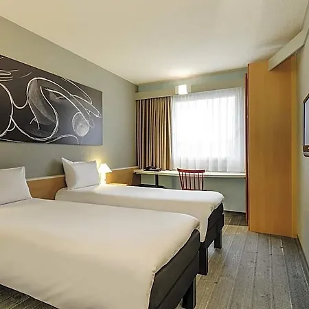 Ibis 호텔 3*